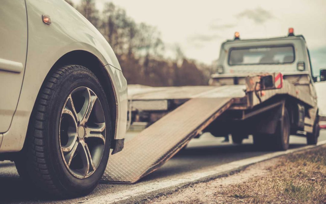 Why You Should Use a Tow Service Instead of Driving